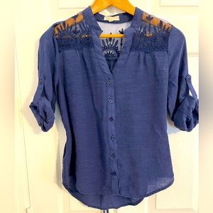 Pearl - 1/2 sleeve top with lace mesh